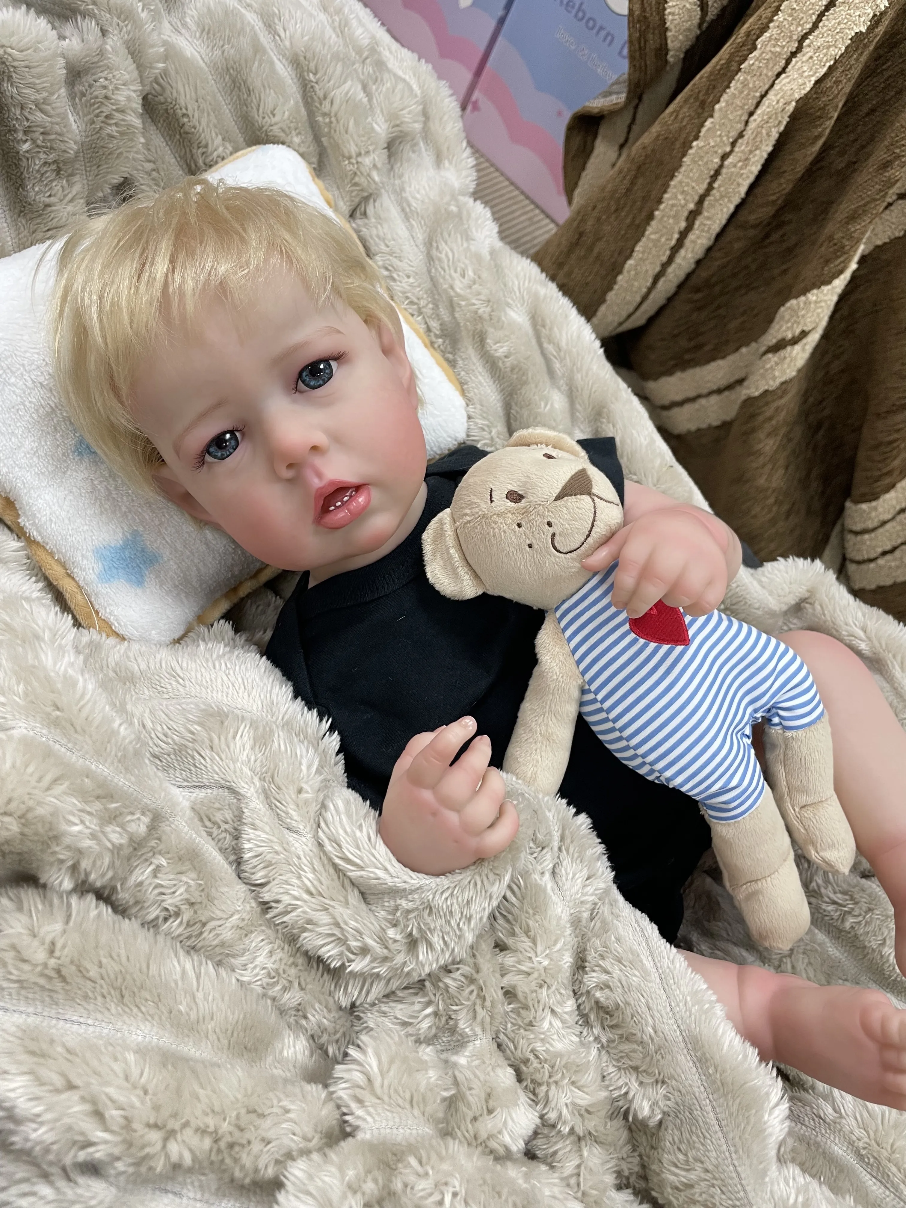 Cokela 22 inch/55 cm pasgeboren babypop herboren zachte herboren babypop 3D huid met zichtbare aderen handgemaakte modepop