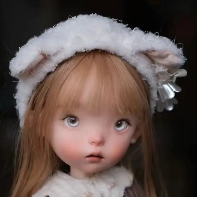 

SD BJD Big Head 1/6 Doll doudou Girl Animation High Quality Resin Makeup Toy Gift, only includes a head