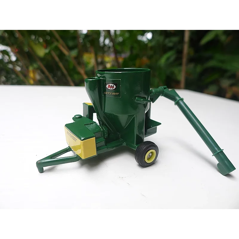 Diecast ERTL escala 1:64 Artway amoladora mezclador Tractor heno alimentación coche en miniatura de aleación juguete coleccionable regalo recuerdo adorno de exhibición