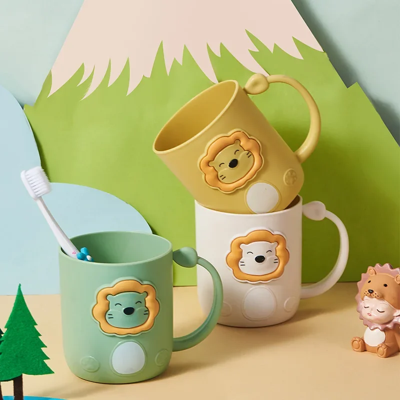 

Portable Cute Lion Children Brushing Cup Cartoon Toothbrush Washing Mouth Cups PP Plastic Home Hotel Tooth Brush Holder