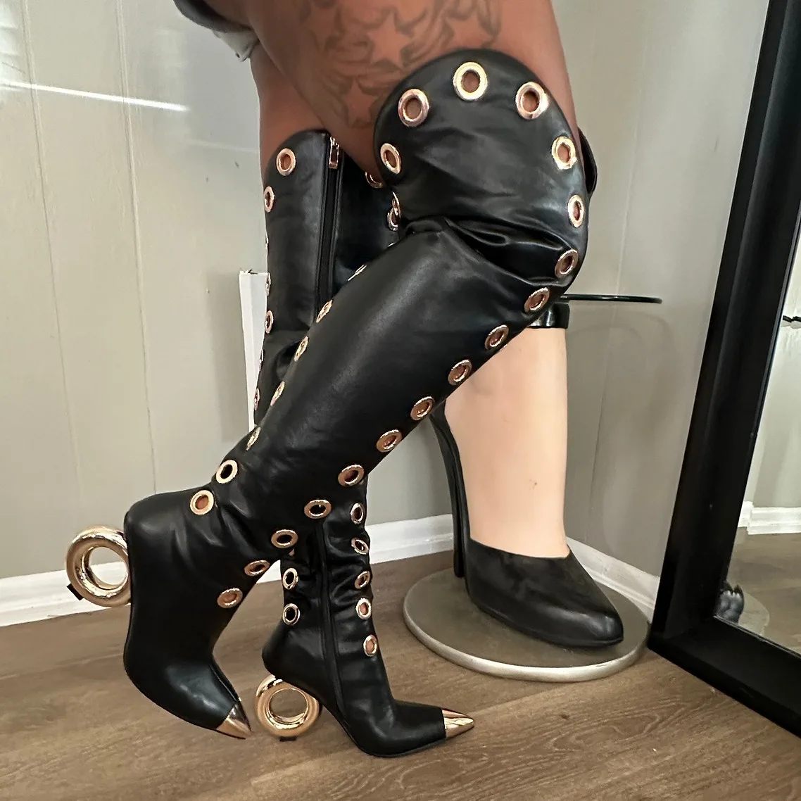 Pointed high heels, hollowed out side zipper, over the knee women's boots, fashionable and sexy party oversized long boots
