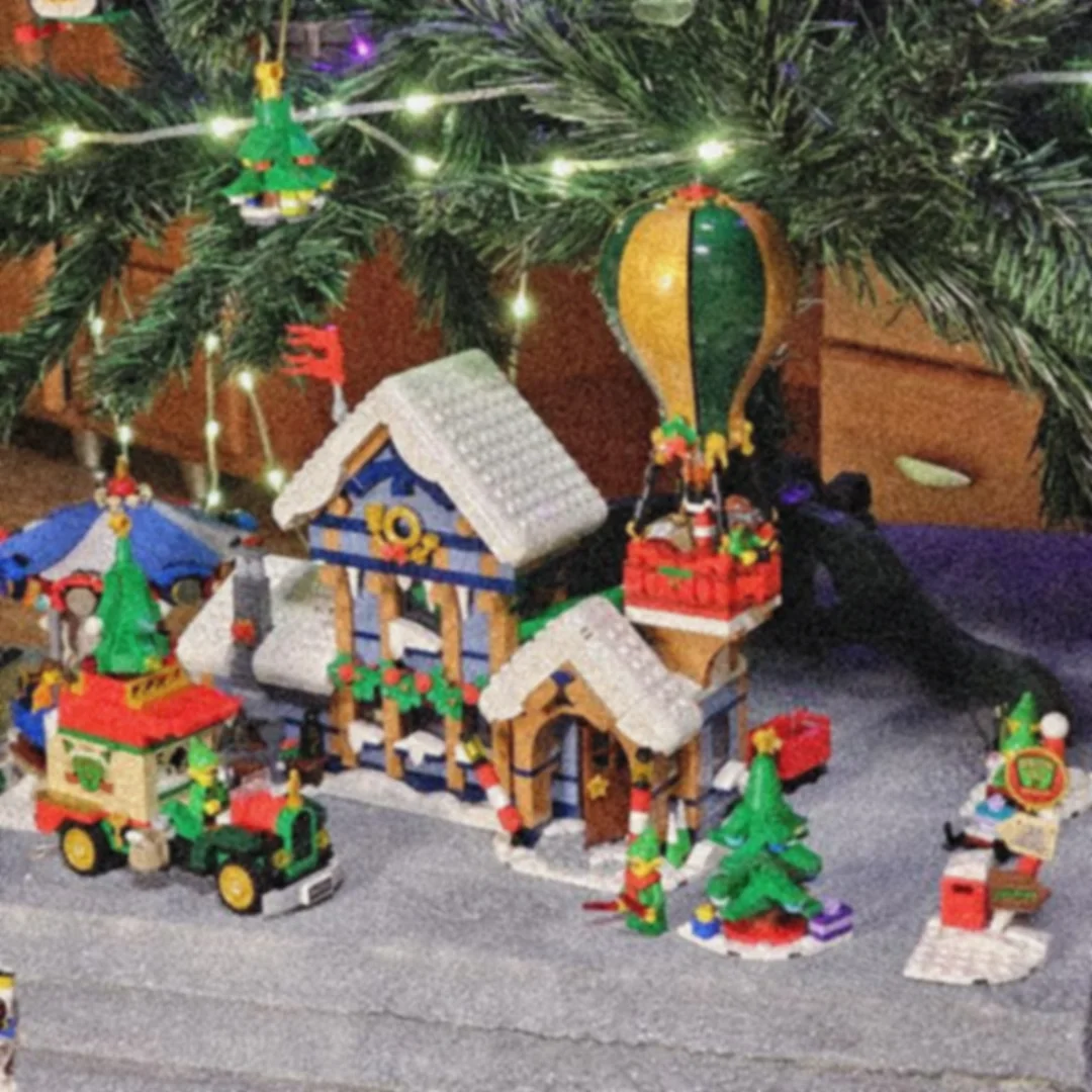 aMoc 2025 ديكور المنزل الاحتفالي للأطفال الشتاء سانتا رجل يقدم الهدايا 10339 مكتب البريد منزل هدية الكريسماس مبنى MOC #1