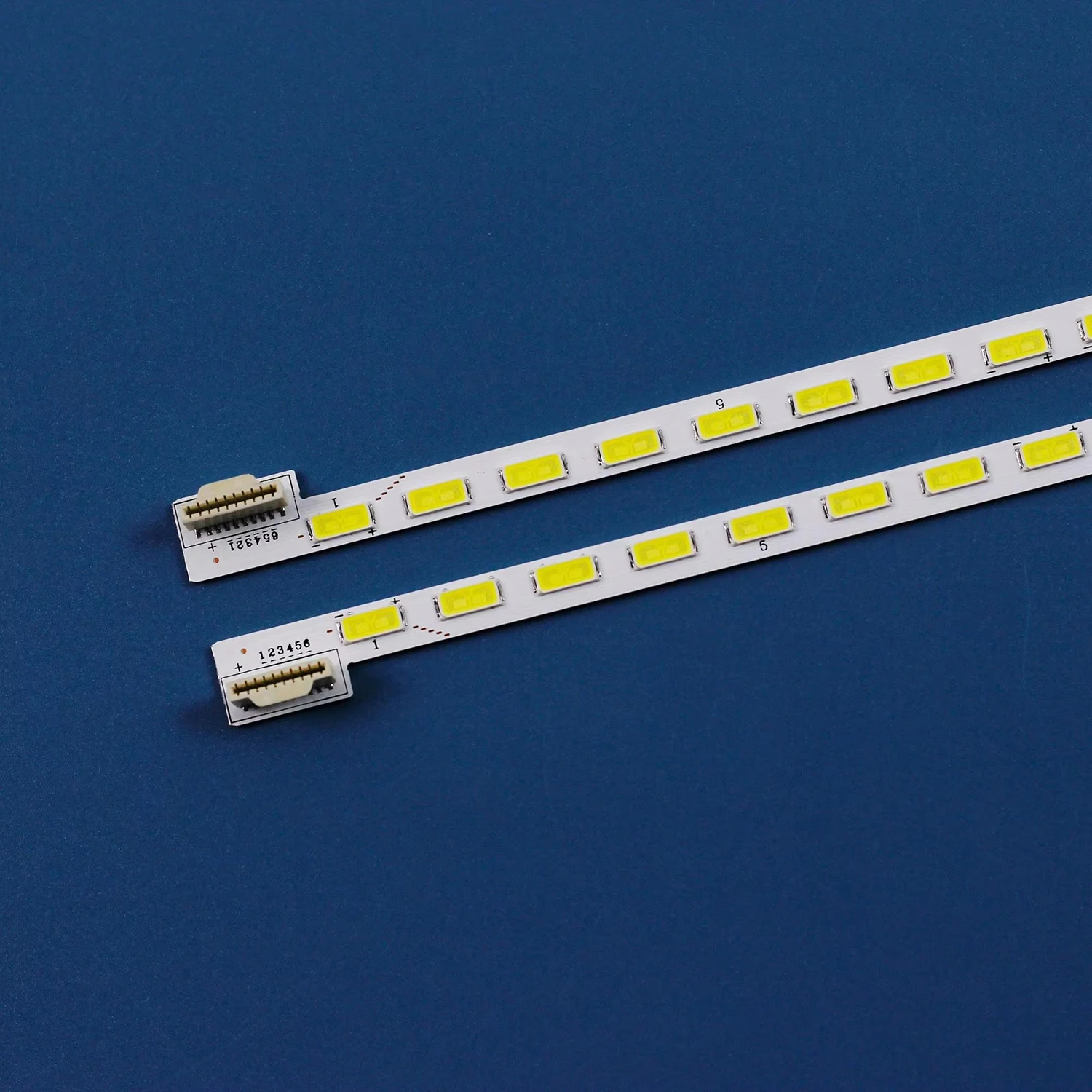 Strip Lampu Latar LED untuk Panasonic TX-L42ETX54 TX-L42ET5B Tc-142et5b 42 V12 Edge R L 6922L-0014A 0015A LC420EUD-SE F2