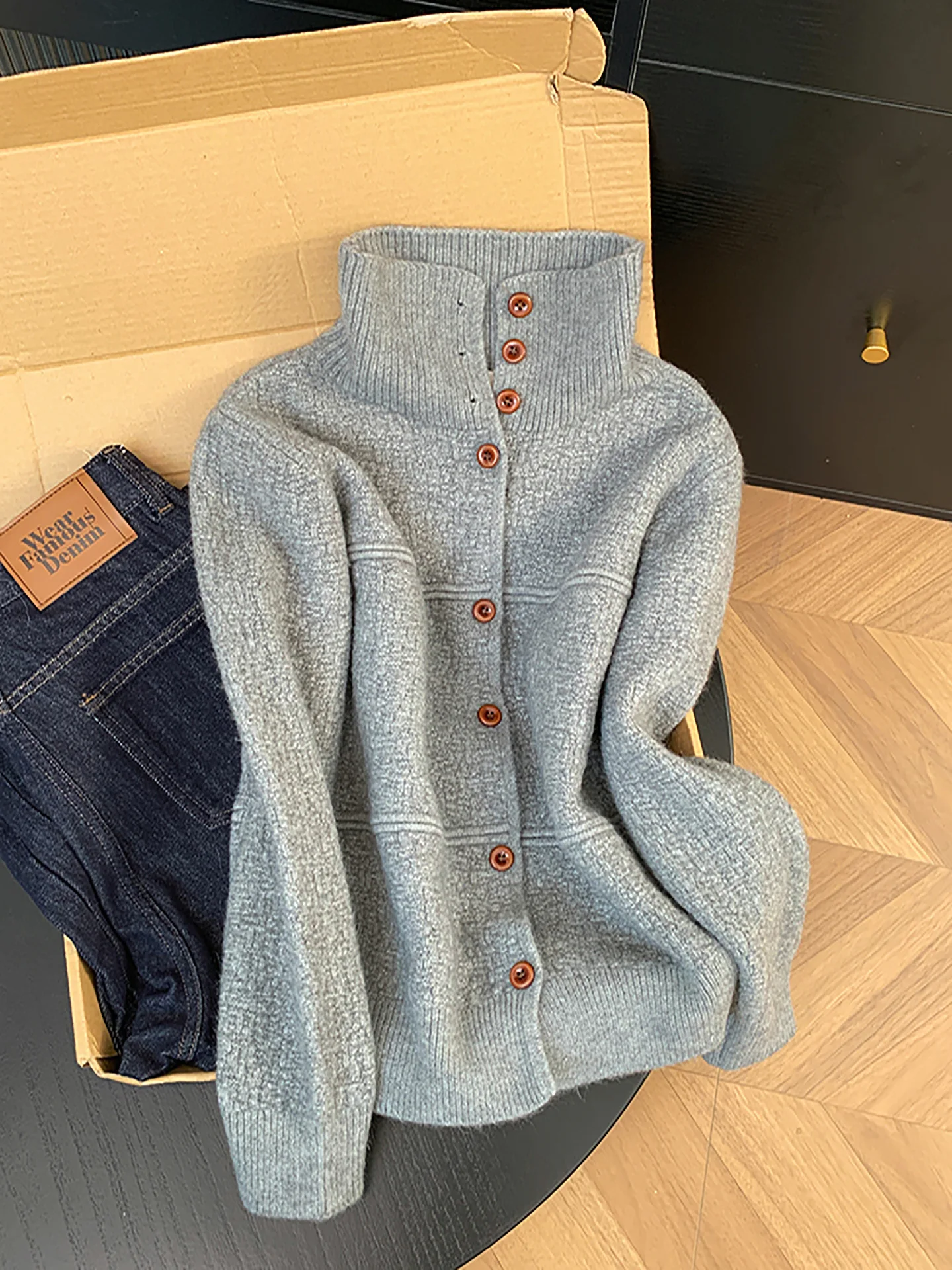 أزياء بسيطة الياقة المدورة واحدة الصدر سترة مشغولة من الصوف المرأة كسول نمط فضفاض عارضة طويلة الأكمام سترة معطف الإناث قمم