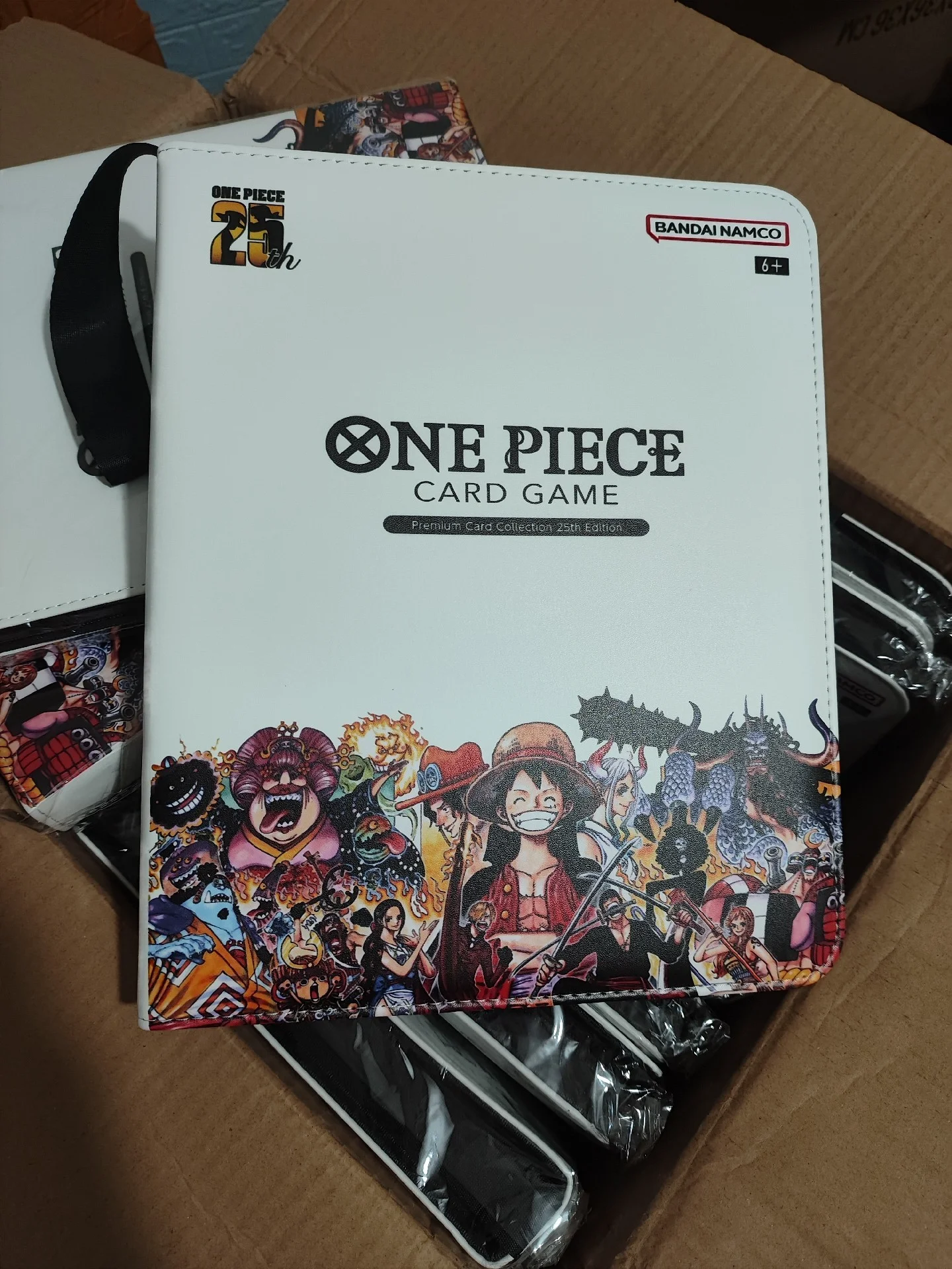 Een Stuk 25e verjaardag Kaart Bindmiddel Luffy Roronoa Zoro Rits Boek 400/900 Zakhouder TCG Kaarten Opslag, Anime Album Cadeau - afbeelding 2