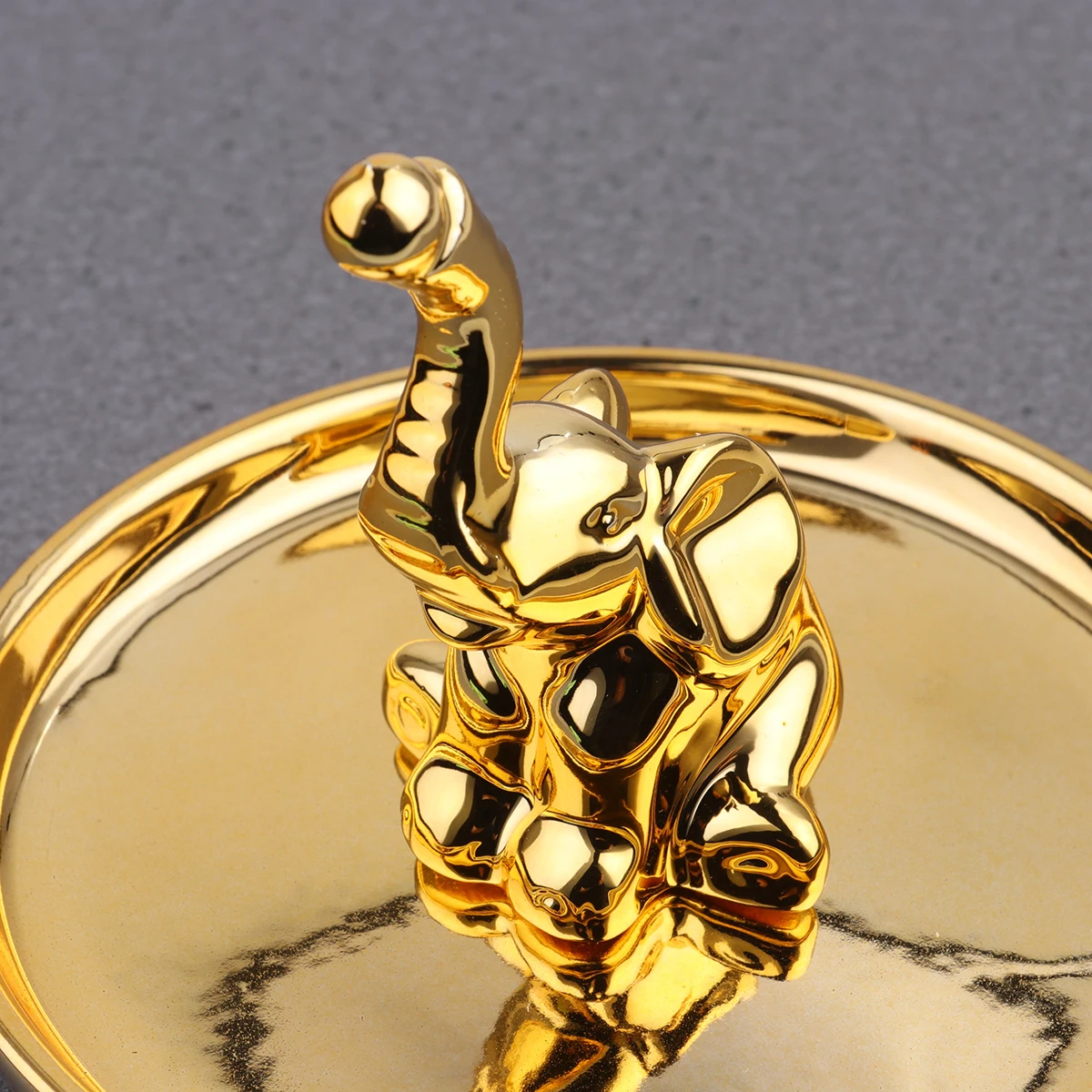 

Elephant Shaped Plated Jewelry Plate Household Organizer for Accessories Bedroom Bathroom Display Eye Catching Decoration