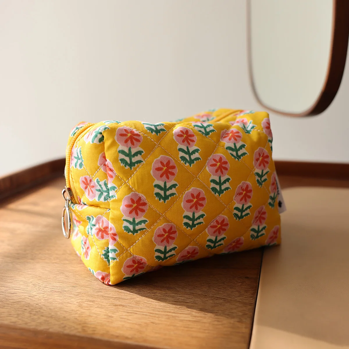 Cartoon pattern cosmetic bag Cute toast-shaped fabric storage bag Floral pastoral style toiletry bag