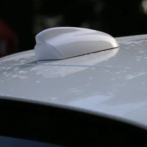슈퍼 상어 지느러미 안테나 범용 자동 라디오 수신 공중 FM/AM Seat Mii Arona Ateca Alhambra Exeo Inca에 적합