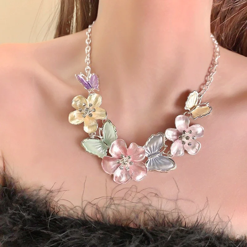 Gargantilla de perlas de concha de estrella de mar colorida bohemia para mujer, collar de cadena de clavícula con flor esmaltada Vintage, joyería