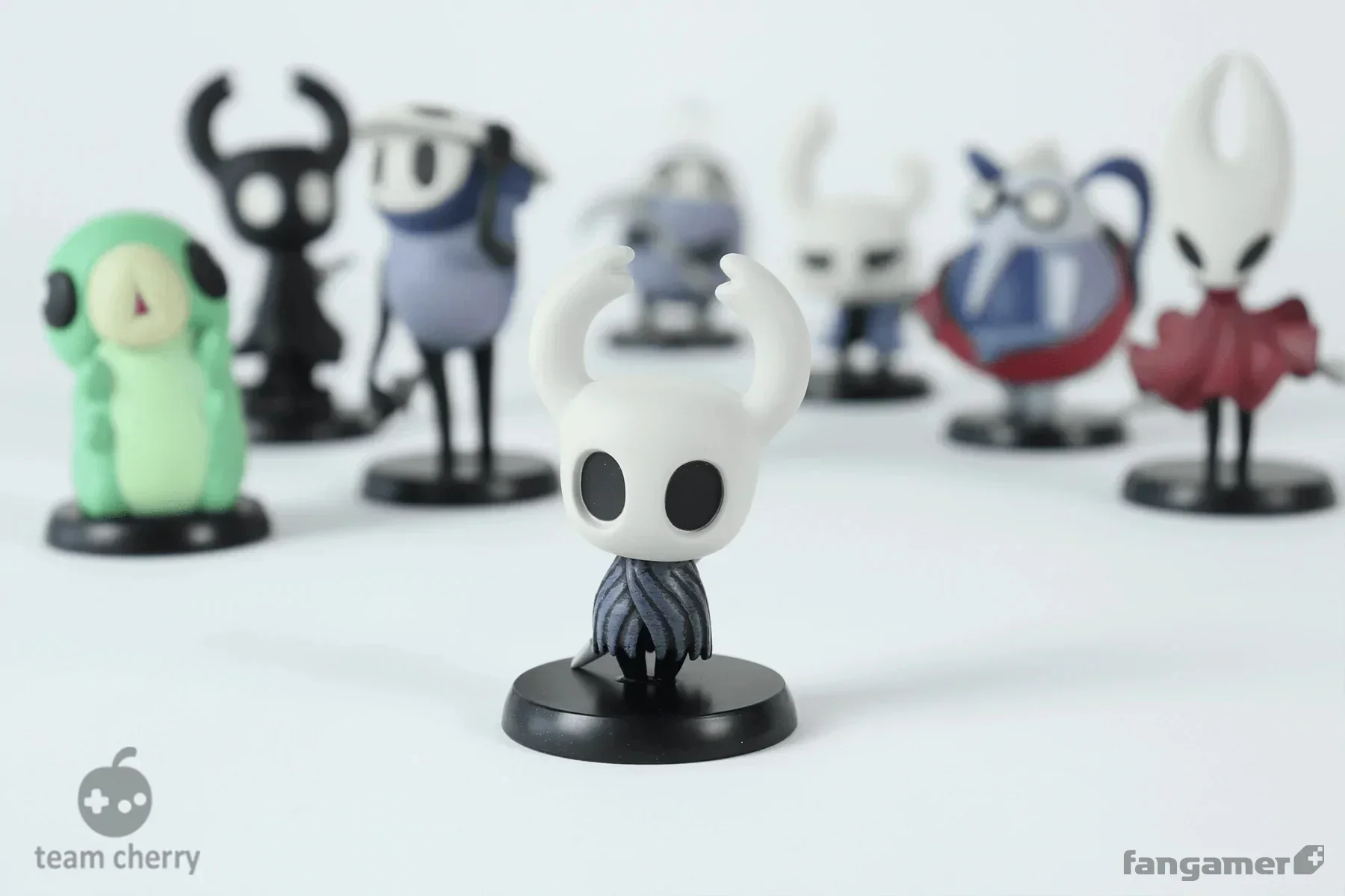 Original Official Genuine Hollow Knight Original Anime Figurine Collectible Model Pvc Action Figure Toys Birthday Gift Desktop