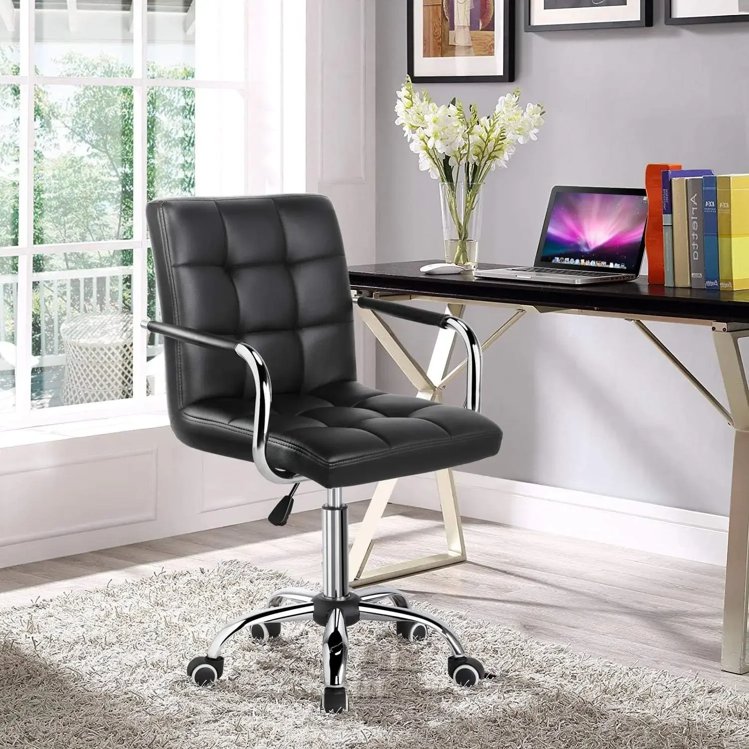 Silla giratoria de escritorio de piel sintética para estudiantes, sillón de oficina con brazos y ruedas para ordenador en casa, color negro