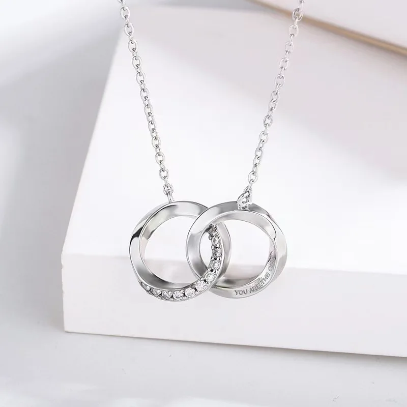 Copper Mobius Double Ring Necklace for Women Minimalist Luxury Clavicle Chain Fashion Interlocking Pendant Neck Jewelry