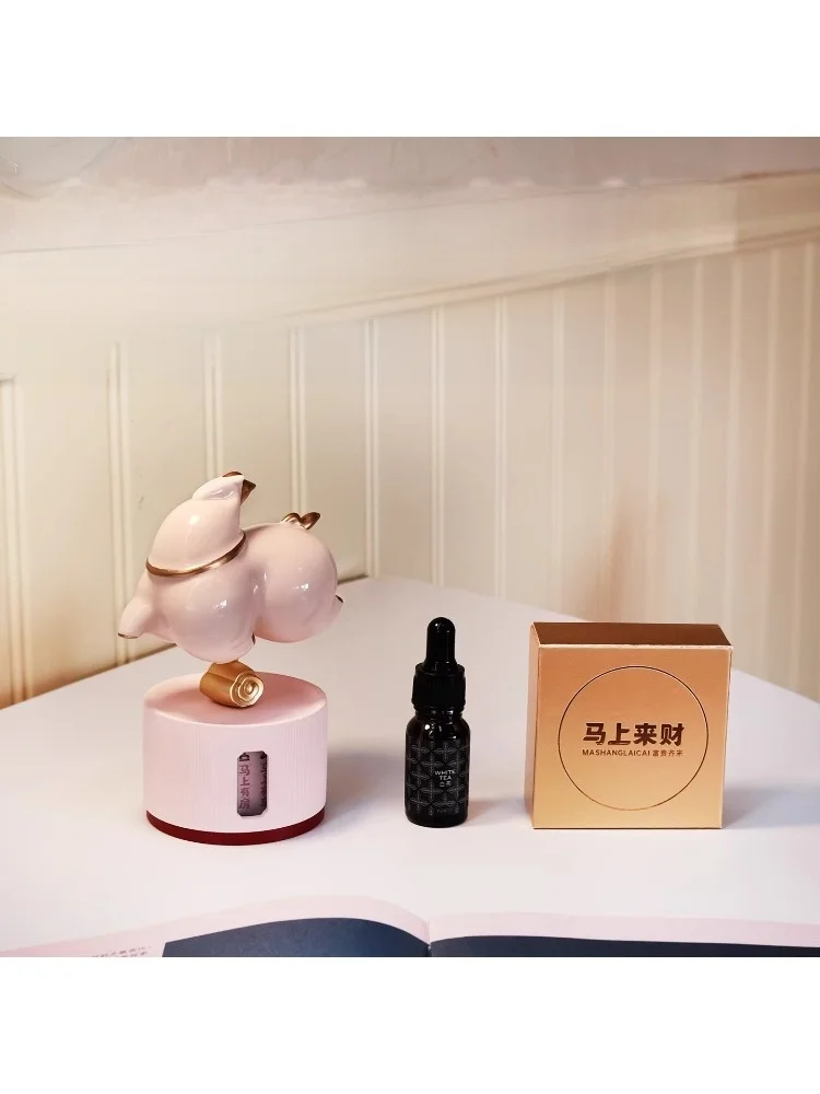 

Creative Shaped Aromatherapy Decoration Car Decoration Ceramic And Gypsum Material Perfect Birthday Gift for Women