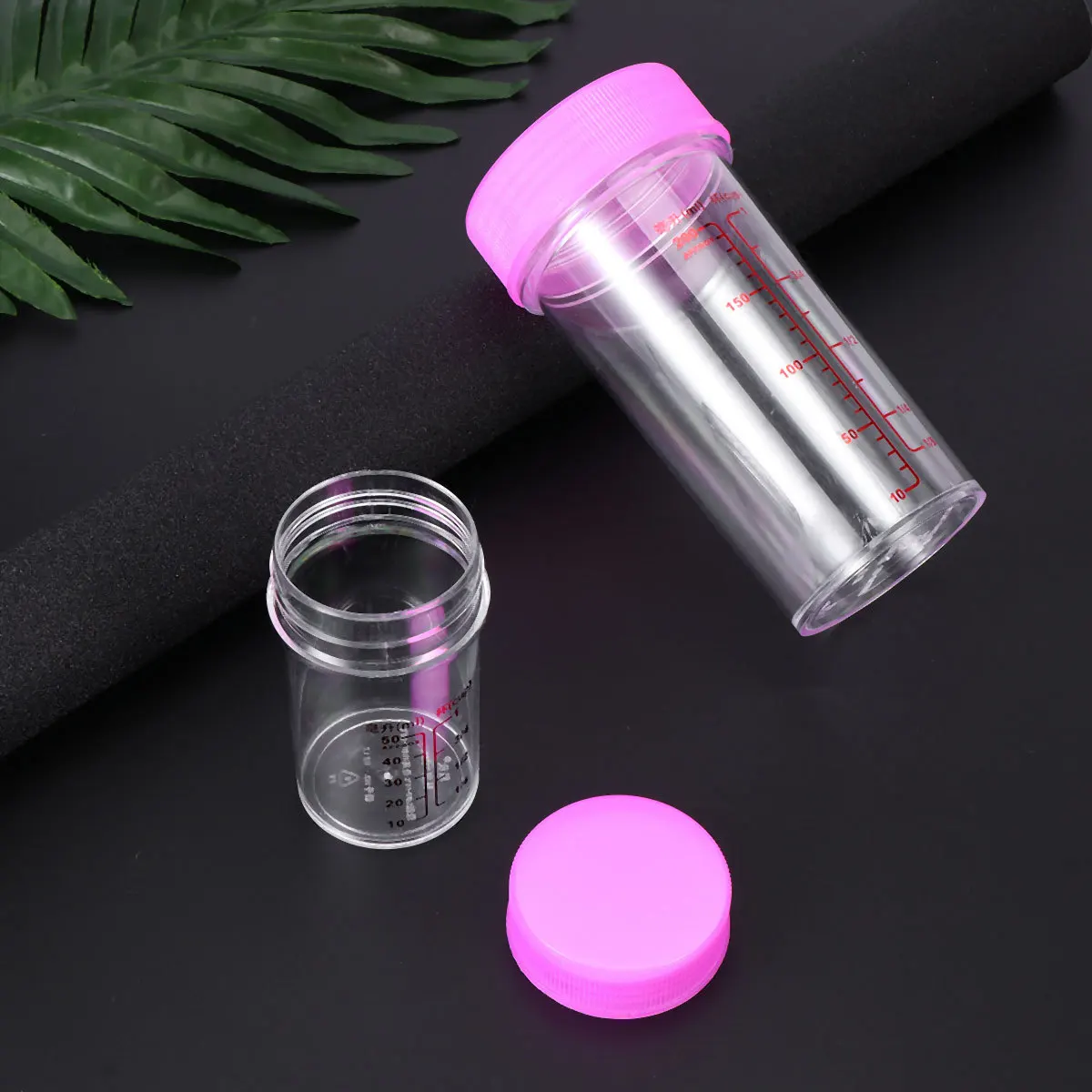 

2Pcs Graduated Plastic Beakers Reusable Liquid Measuring Cups Clear Scale Markings for Lab Painting Crafts Applications