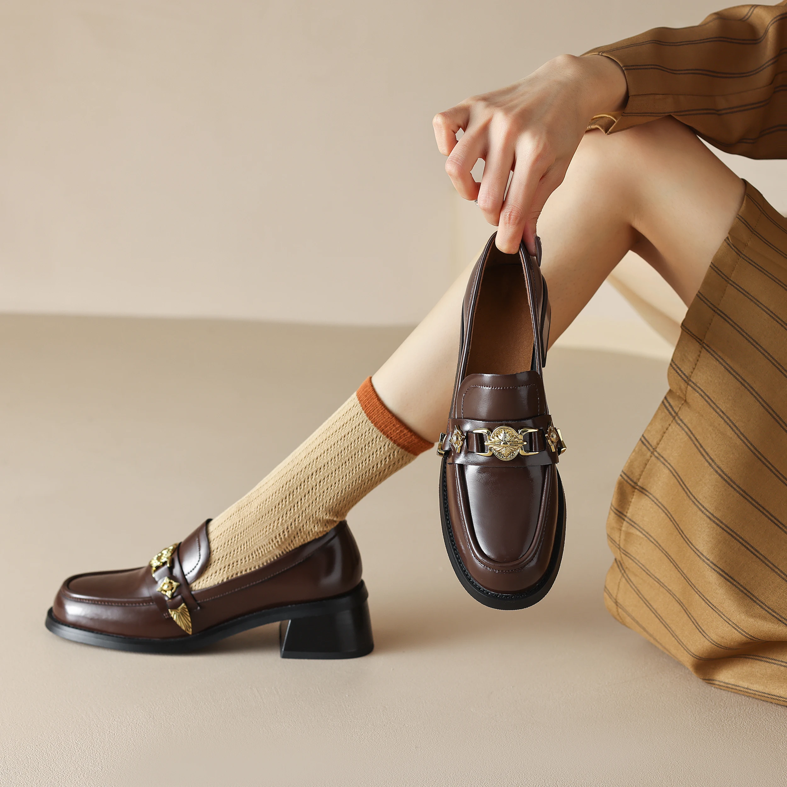 

Ladies Loafers Genuine Leather Metal Slip On Thick Heel Casual Loafers Round Toe Retro Women Casual Dressy Shoes,Classic Pumps