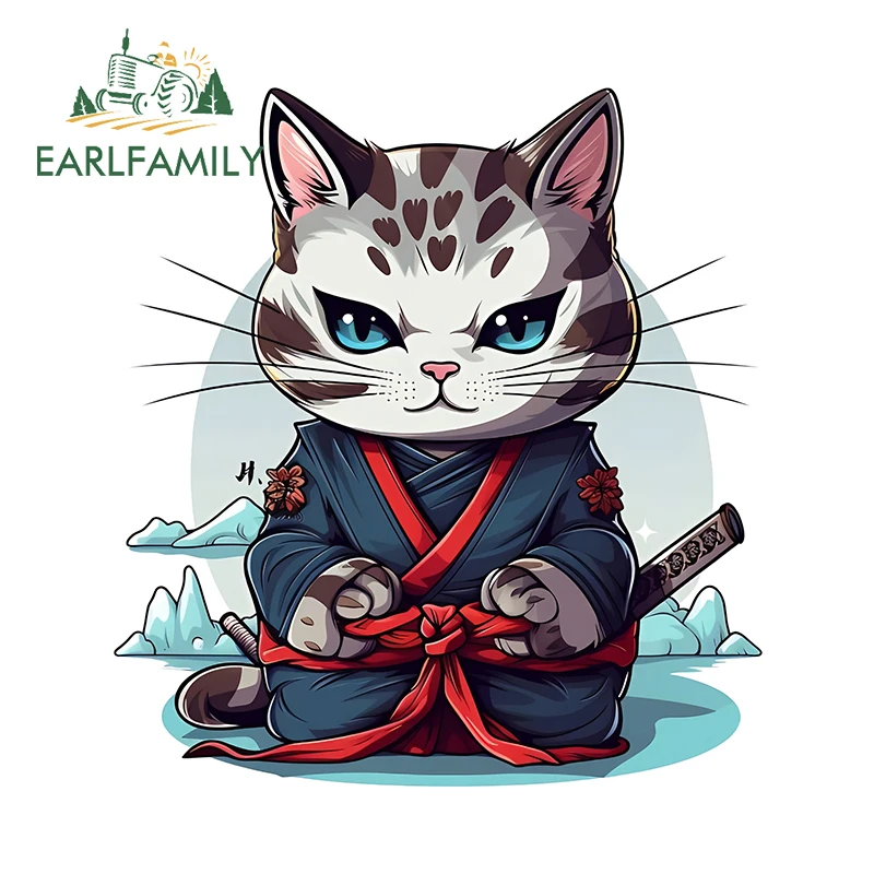 

EARLFAMILY Kitty Samurai сидячее положение, автомобильные наклейки, японский стиль, зеркало заднего вида, оконные наклейки, кемпер, защита от царапин