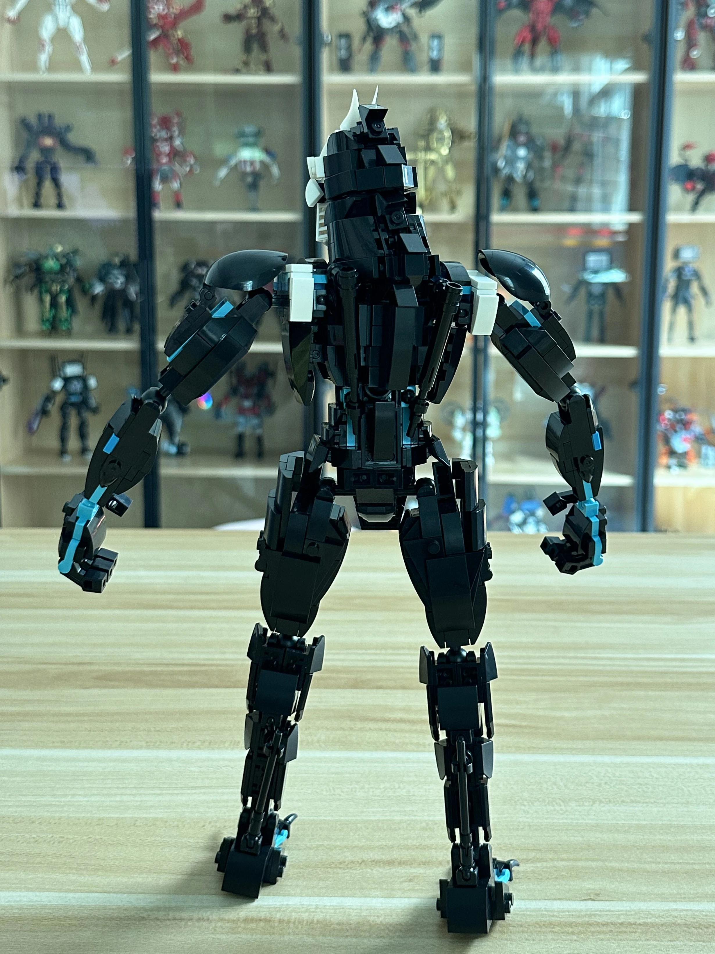 Seri Monster baru dirakit blok meja genggam hadiah ulang tahun anak-anak, mainan Puzzle buatan tangan kaiwa No.9and No.8