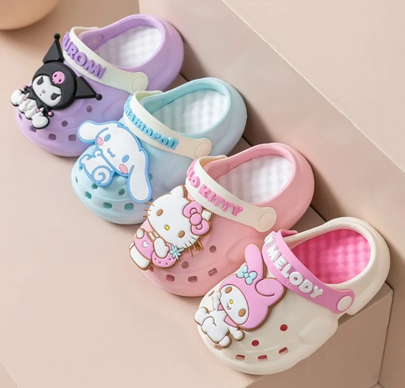 Women Cute Slides Summer Outdoor Sandals Non Slip Cloud Kuromi Cinnamoroll Hole Shoes Fashion Design Hello Kitty Slippers