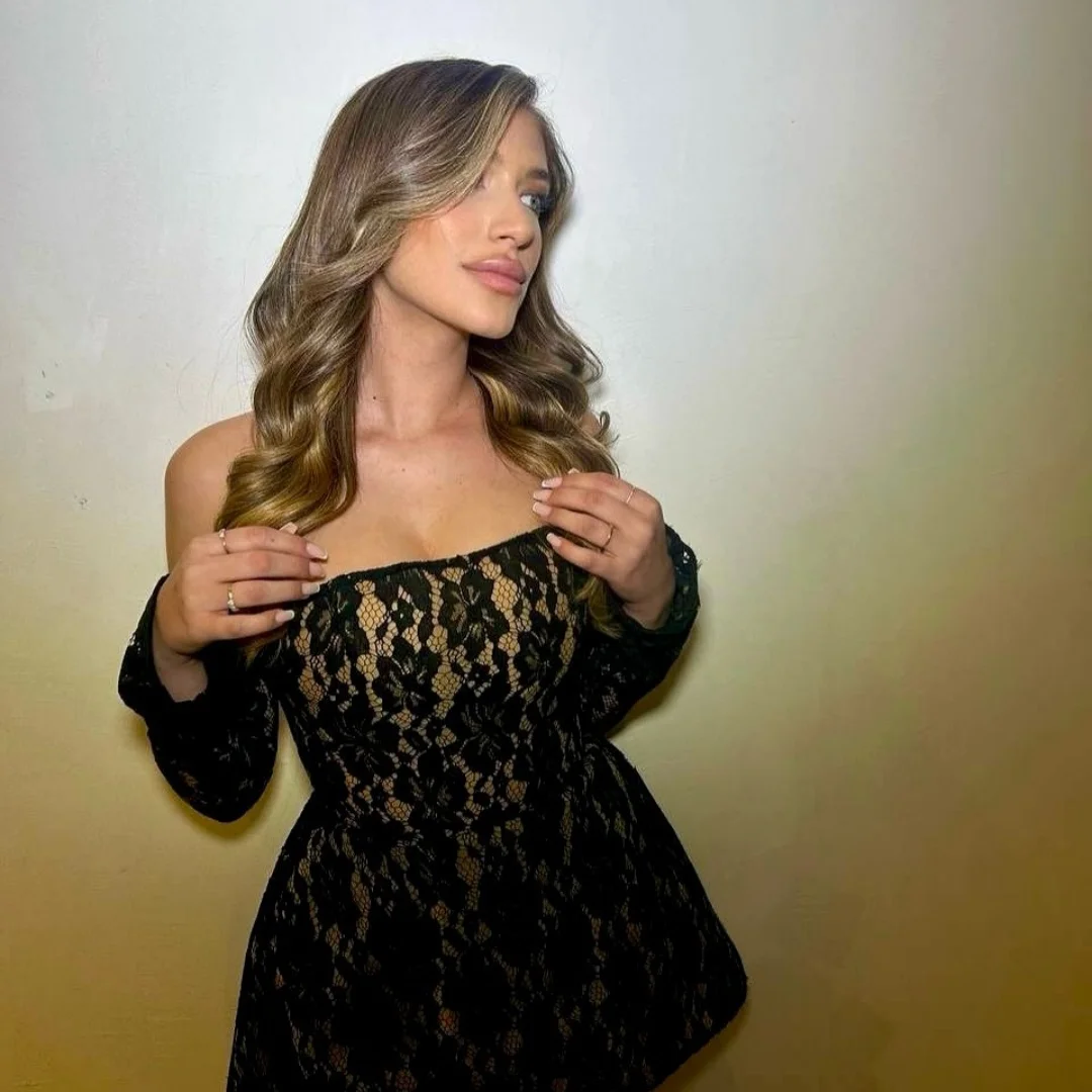 فساتين كوبي مخصصة بأكمام سوداء بدون حمالات بدون ظهر للحفلات الراقصة بدون أكمام زهور فساتين سهرة تنورة صغيرة فساتين الحفلات 2025