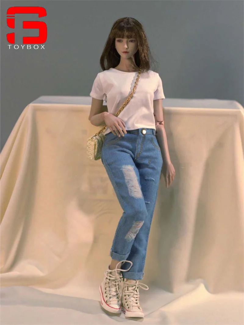 DMTOYS 1/6 Scale Female Ripped Jeans White T-shirt Casual Clothes Model Fit 12'' Female Soldier Action Figure Body