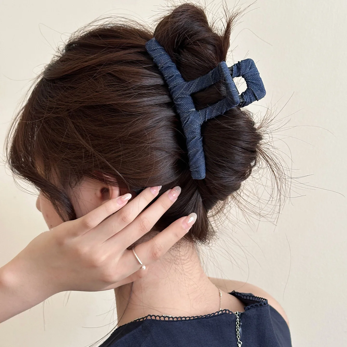 

НОВЫЕ ретро полосатые джинсовые заколки для волос ручной работы, тканевые зажимы для волос, корейские модные заколки для волос, аксессуары для волос для женщин и девочек