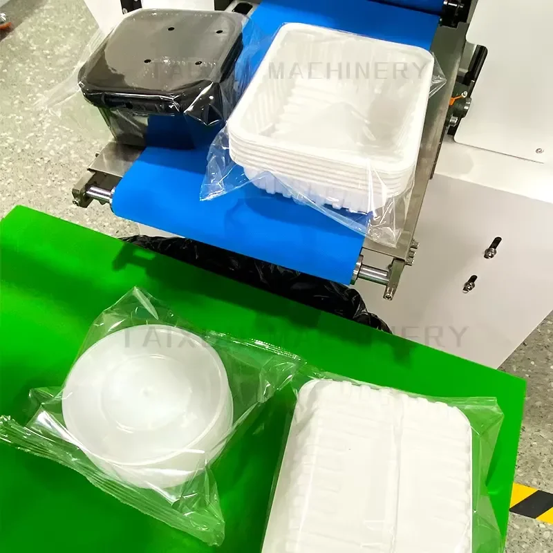 Automatic Pillow Flow Packing Machine for Disposable Plastic Bowl Lunch Box Food Packaging with PLC Control High Speed 30m