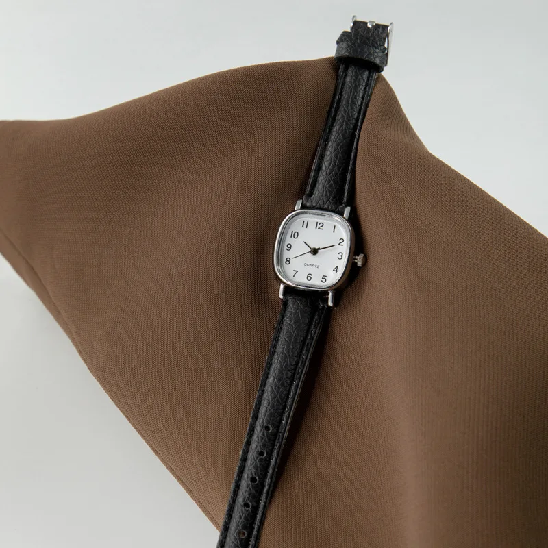 ساعة كلاسيكية للنساء ملابس عمل غير رسمية بحزام 12 ملم معصم صغير حافظة مربعة بسيطة مجوهرات ساعات تناظرية للسيدات