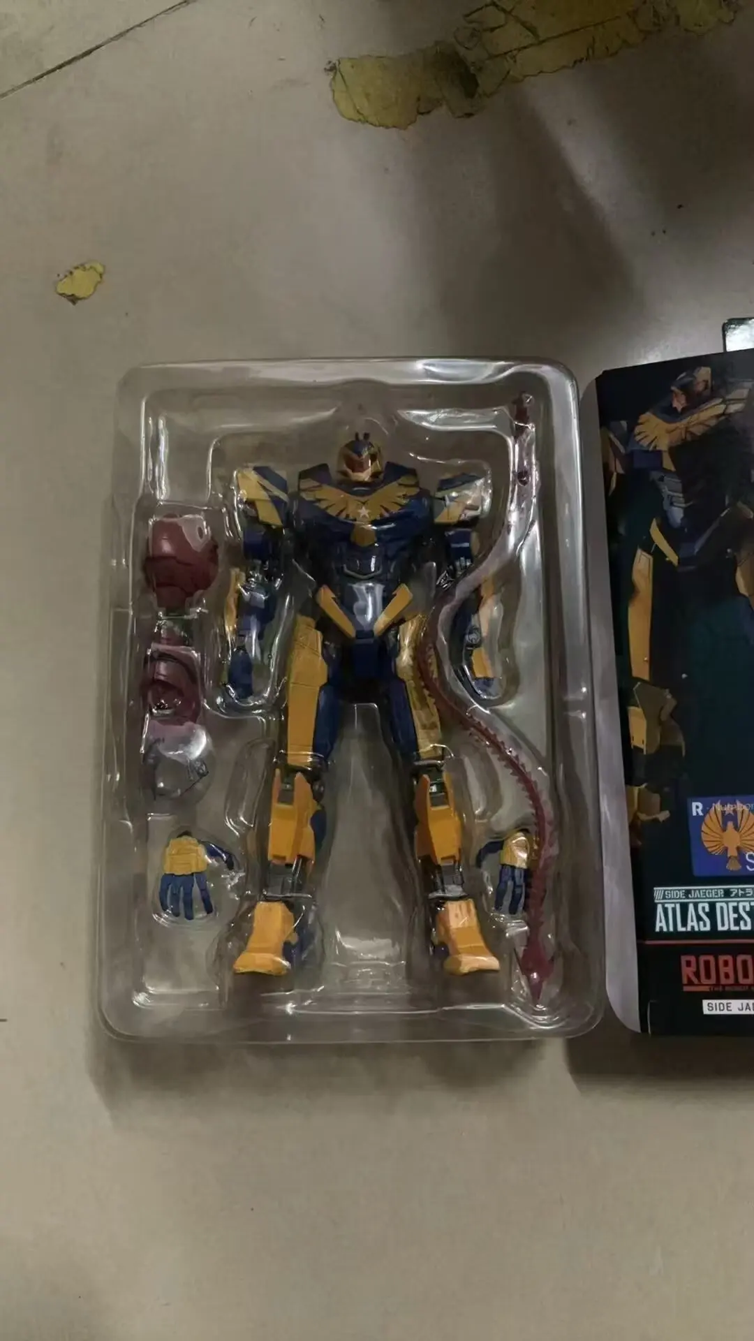 �y�Z�[�����z�p�V�t�B�b�N�E���� �A�g���X�E�f�X�g���C���[ ���J���f���������� �u���b�N�o�[�W���� �R���N�^�u���A�N�V�����t�B�M���A 4�Έȏ�̎q����t�@���ɓK���Ă��܂�