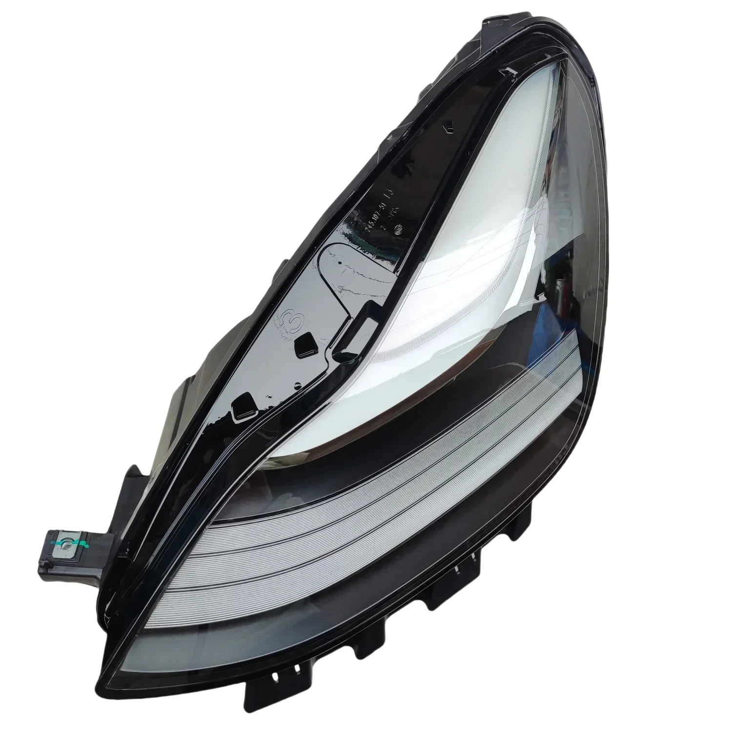 2025 Right Side Premium Compact EV LED Front Light 1514952-00-D Model 3 Y with Sleek Design Reliable Output Energy-Efficient