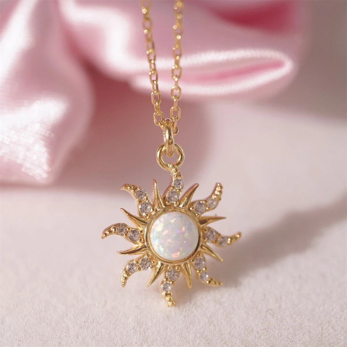 Dopamine Necklace Vintage Opal Pendant White Aobao Collar Chain Micro Set Zircon Star Bracelet Ring Color Protection