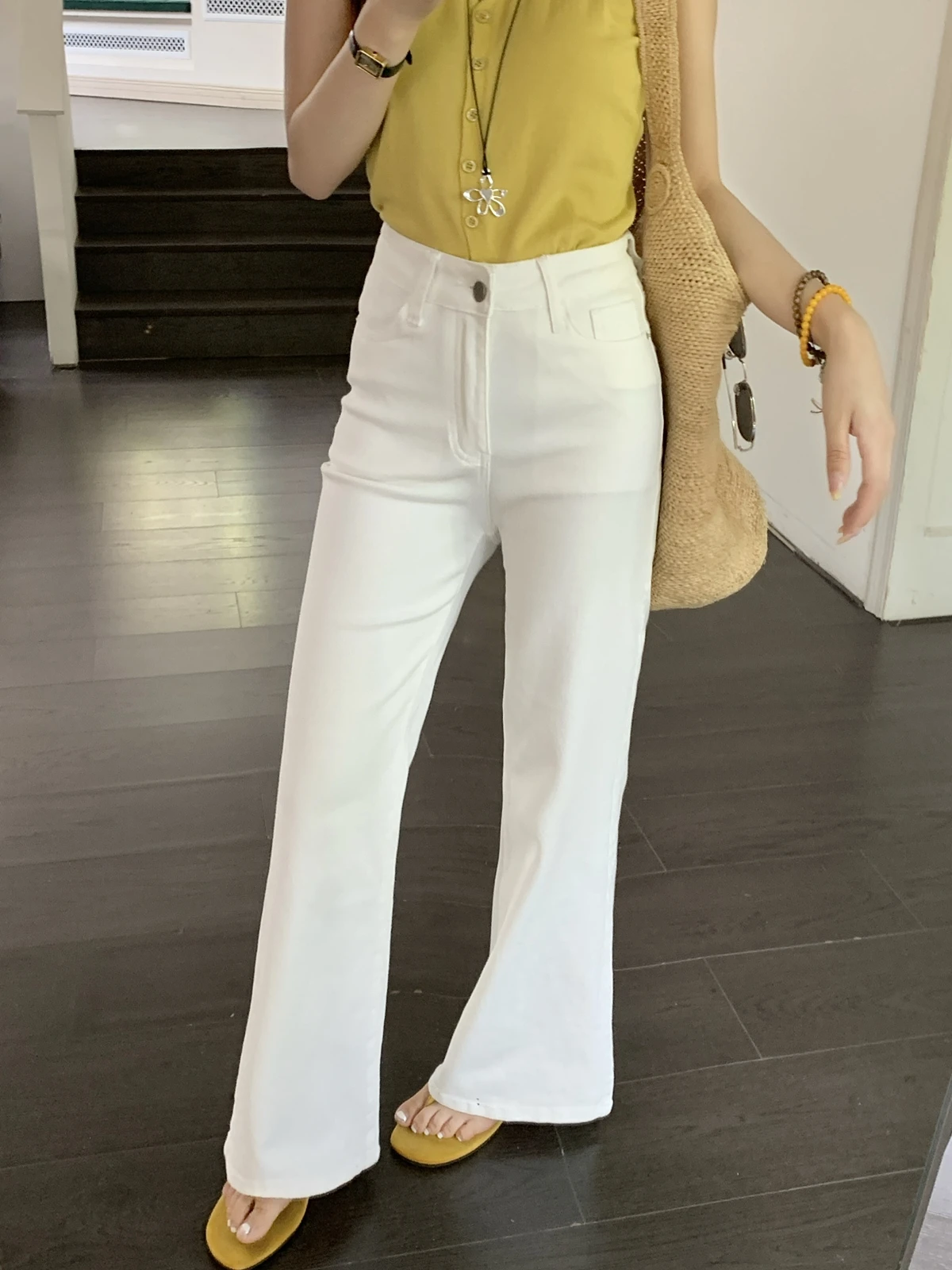 

ZHISILAO Spring 2026 White Flare Jeans Women Vintage Stretch High Waist Full Length Denim Pants Streetwear