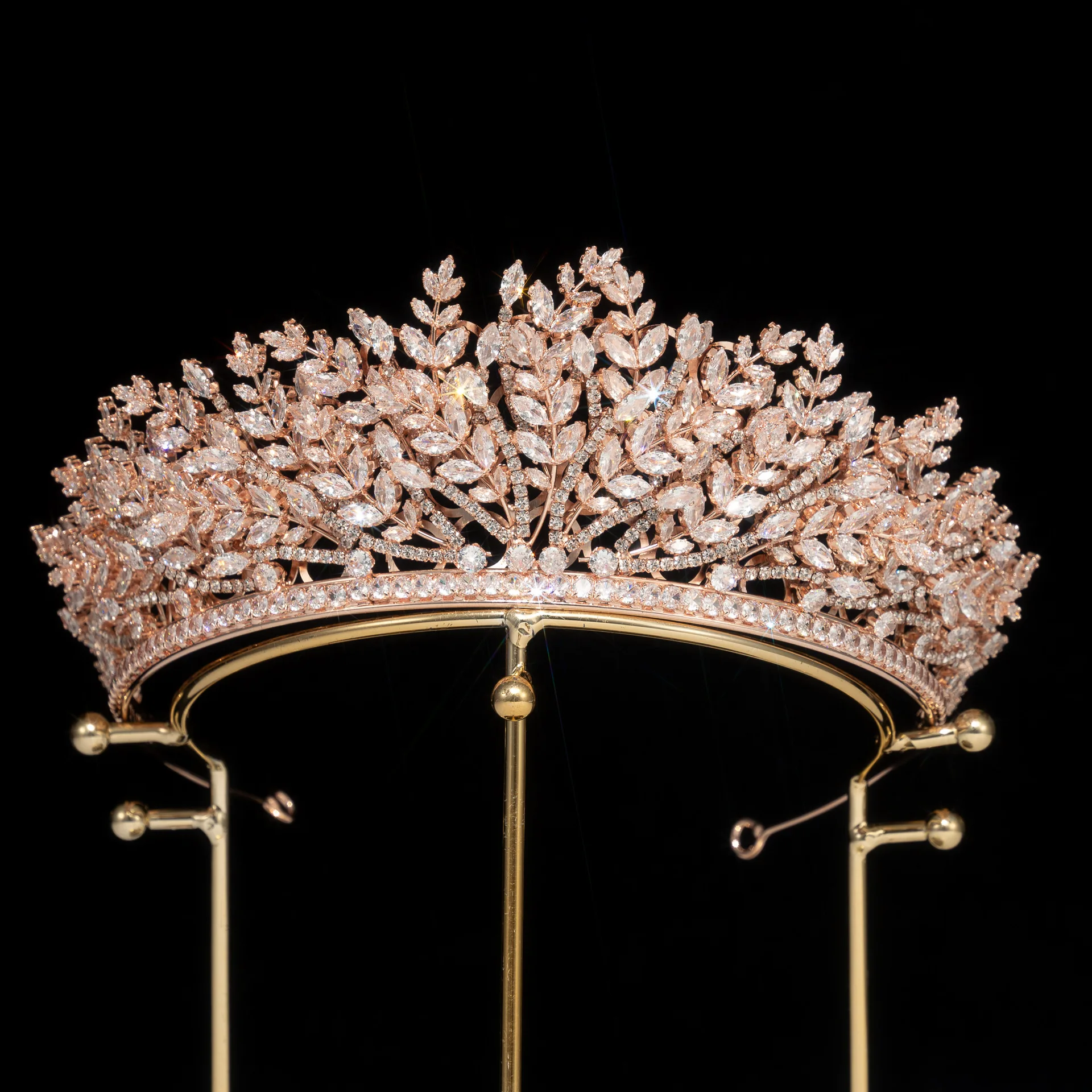 

Fashion Crown Made Of Multiple Layers Leaves Wedding Accessories Silver ,Gold Colors CZ Crystal Tiara Women Bride Jewelry GH0291
