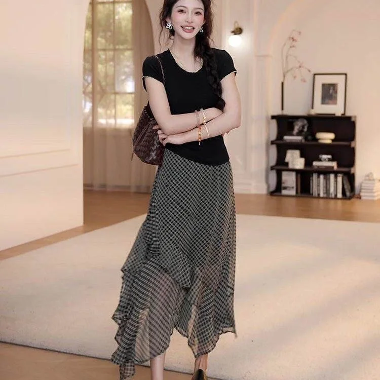 Fashionable Plaid  Skirt Women's Summer 2026 High Waist Slimming Long Skirt Asymmetrical Hemline Elegant Commute Style
