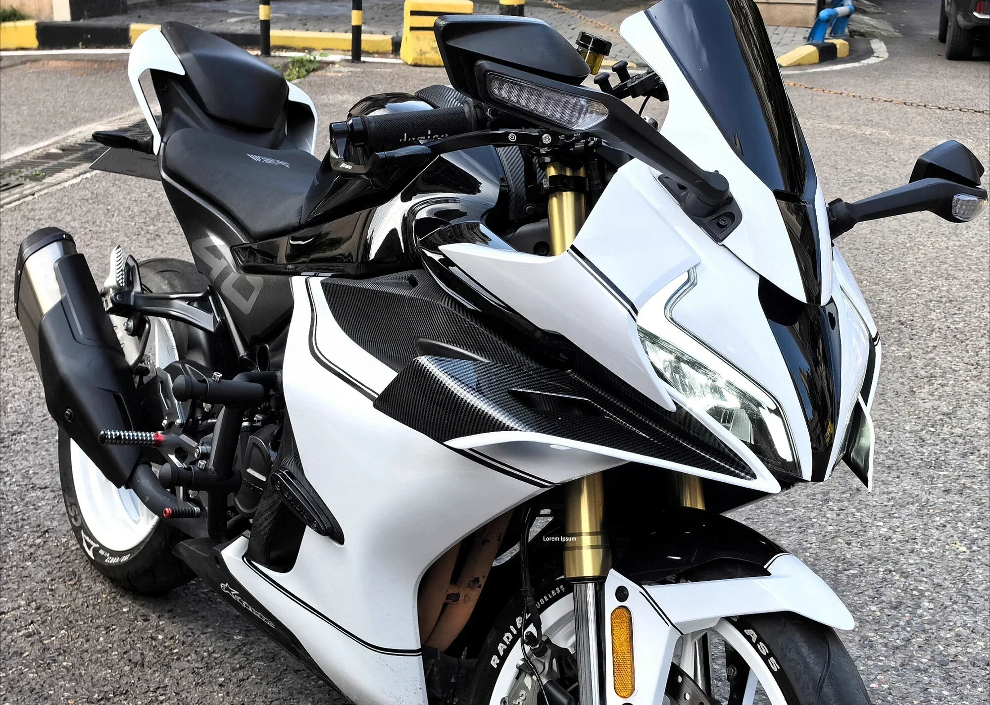 

Applicable to 24 450SR front face SRS modified windshield enhanced upgrade competitive posture transparent clutch value increase