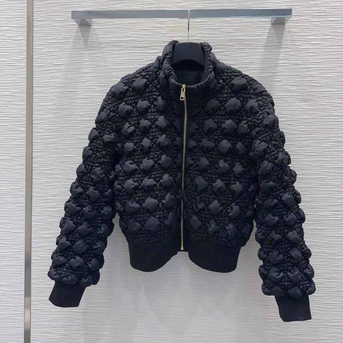 2026 high-quality women's clothing niche design sense three-dimensional bubble grid short cotton clothing26101611