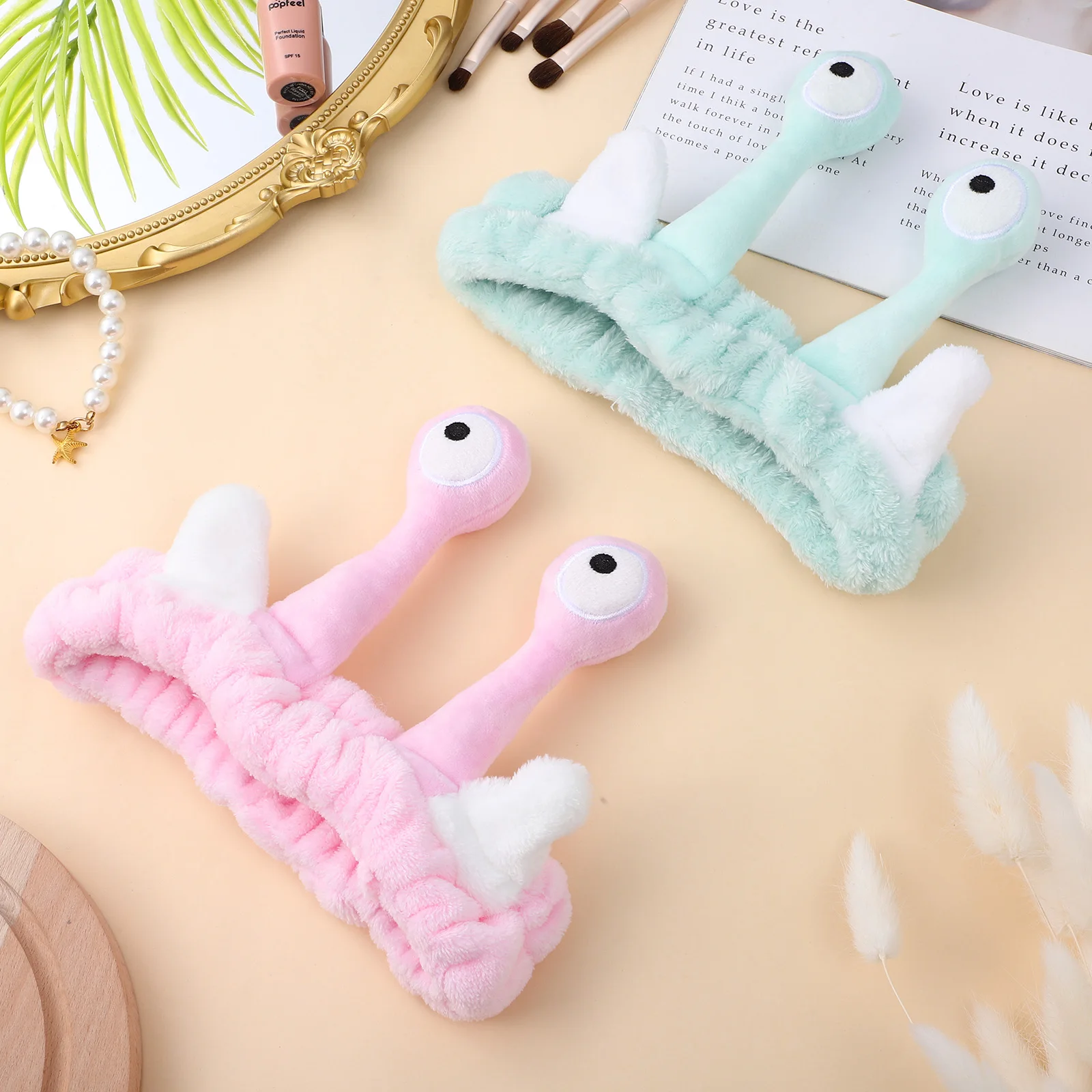 

2 Pcs Snail Face Wash Headband Coral Fleece Soft Makeup Hair Band Spa Skincare Green Pink Facial Styling Tools
