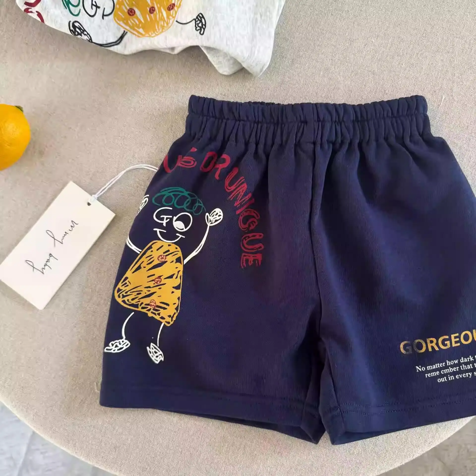 2026 Summer Boys Cute Cartoon Print Cotton Shorts Two Colors