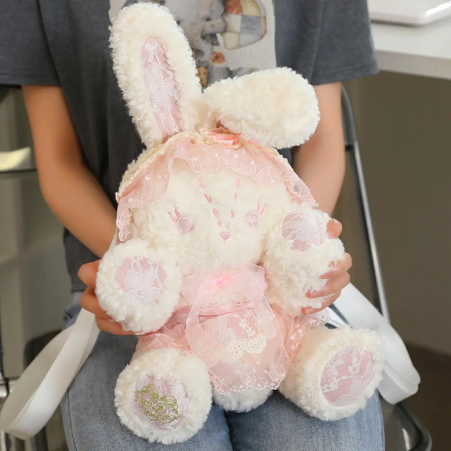 กระเป๋าเป้กระต่ายโลลิต้าน่ารัก กระเป๋าเป้หมีน่ารัก ตุ๊กตาสัตว์ กระเป๋าขนนุ่ม ข้อต่อขยับได้ ของขวัญวันเกิด/คริสต์มาสสำหรับเด็ก