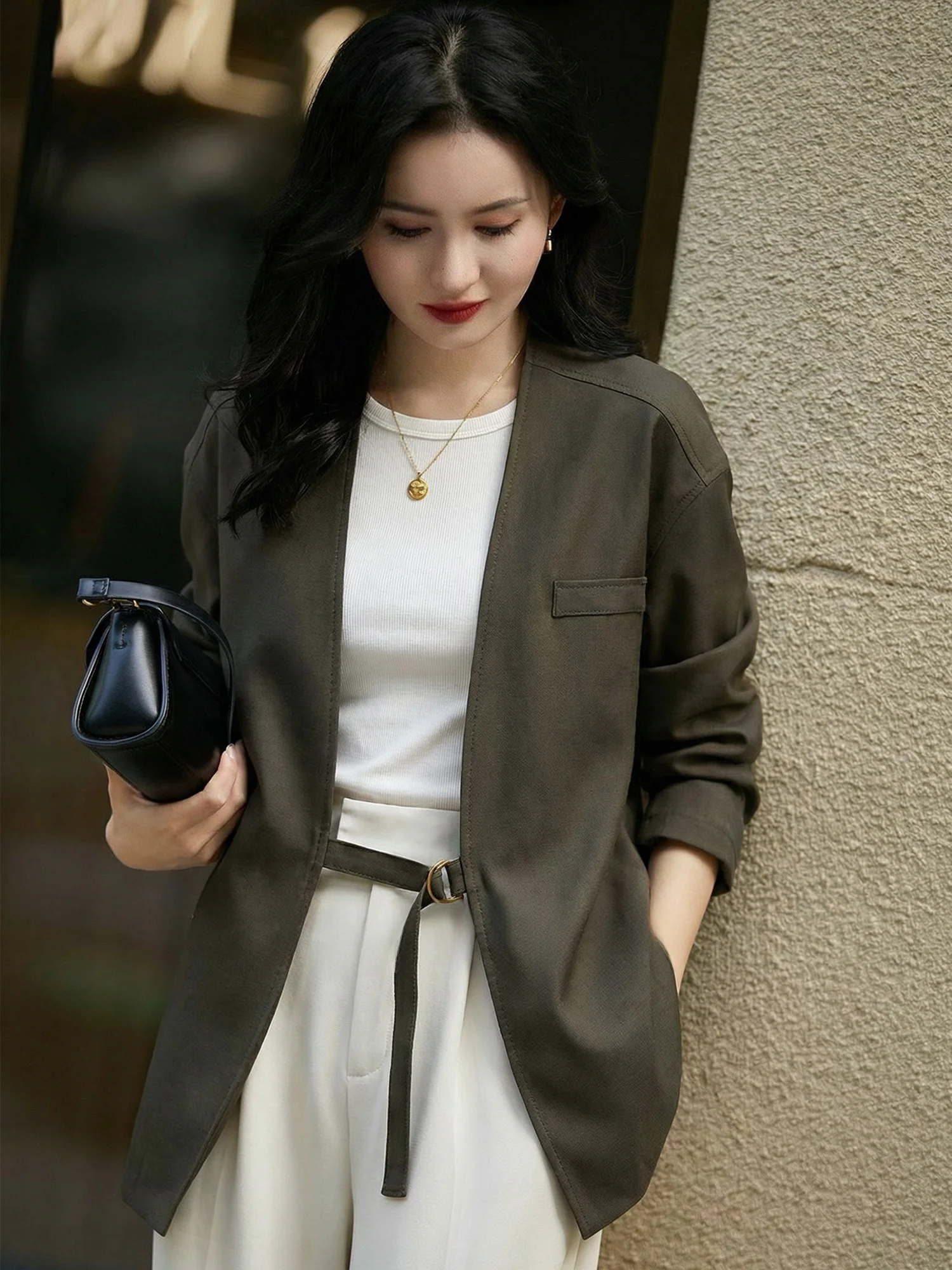 

Chivirin Silk Cotton Blend Oversized V-Ne Women's Casual Spring Faion Vintage Sle Buttoned up Top