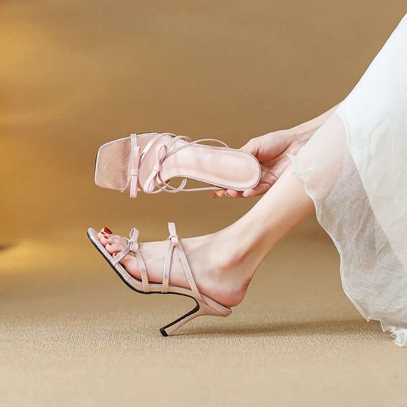 

2026 женские босоножки на тонком каблуке с розовым бантом и открытым носком, повседневная повседневная обувь на высоком каблуке 10 см для вечеринок Q-473