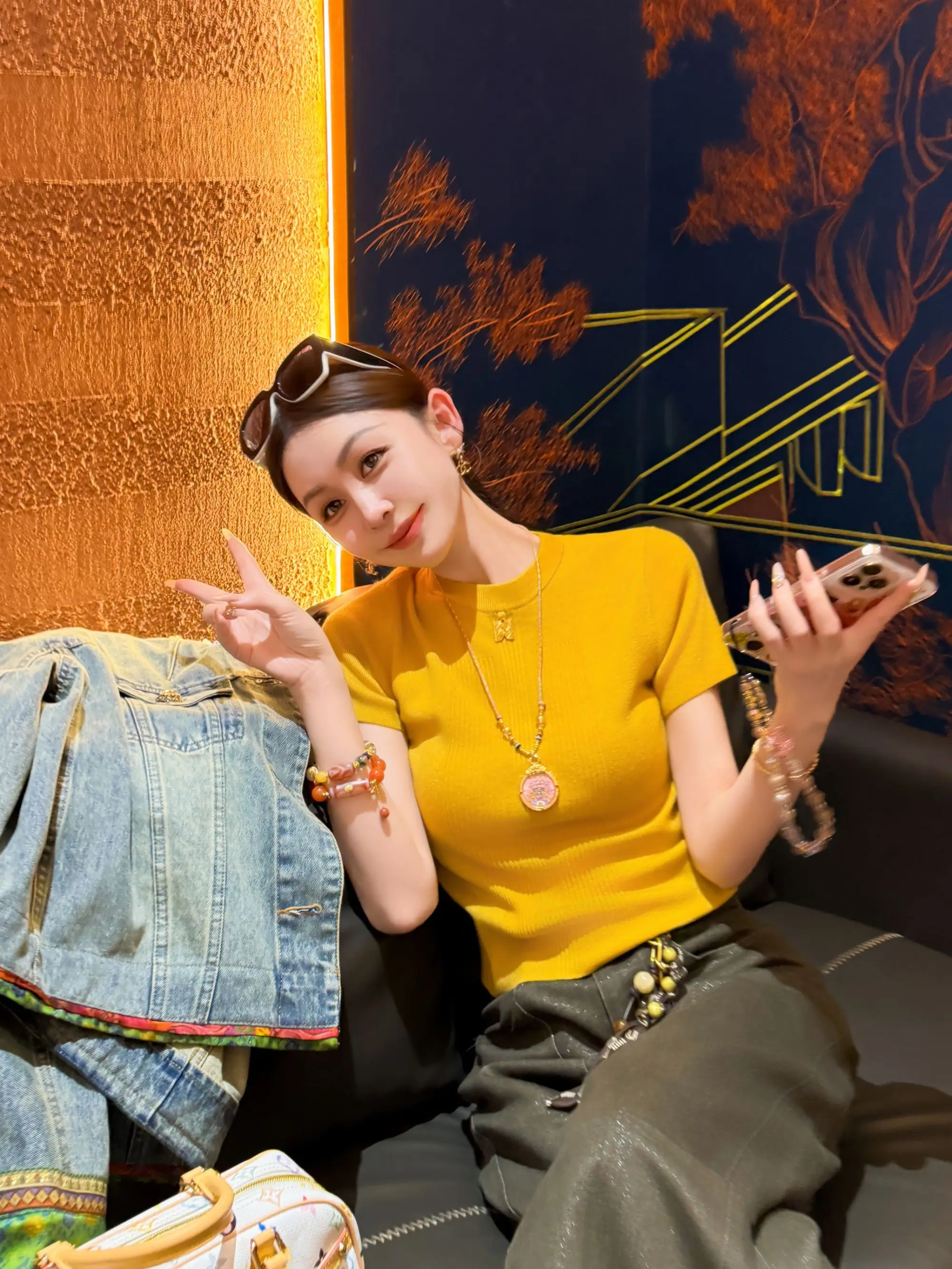 Faionable Pendent Sewn ort Sve round Ne Knitted Sweater Early Autumn Wool Blend Polyester Nylon Acrylic Fiber Blend ...