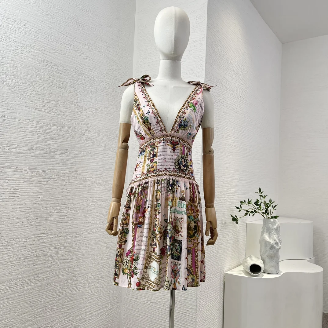 ピンクグリーンの花柄プリントノースリーブレースバックレスミニドレス2025シルク