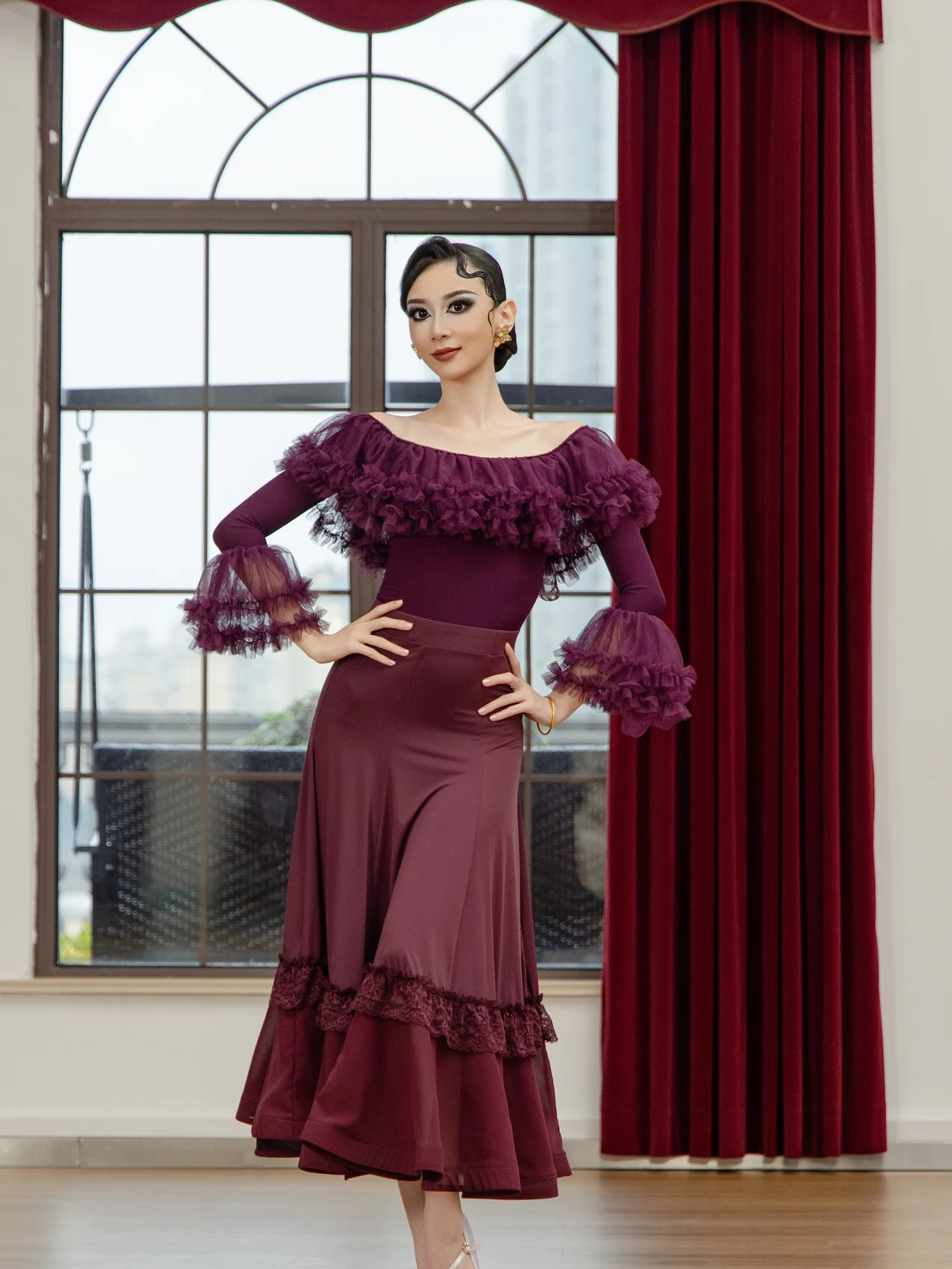 modern-dance-practice-suit-women's-fashion-dance-shirt-one-shoulder-design-waltz-trot-tango-quick-step-dancewear