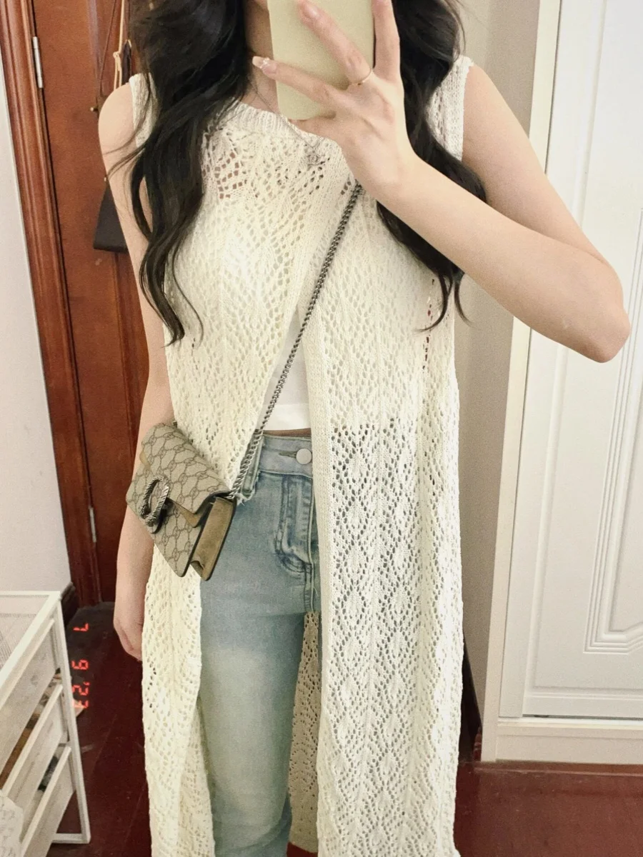 Vestido de malha f para férias de verão, soltinho, sem mangas, estilo colete, com recorte vazado, bordado, costas aber...