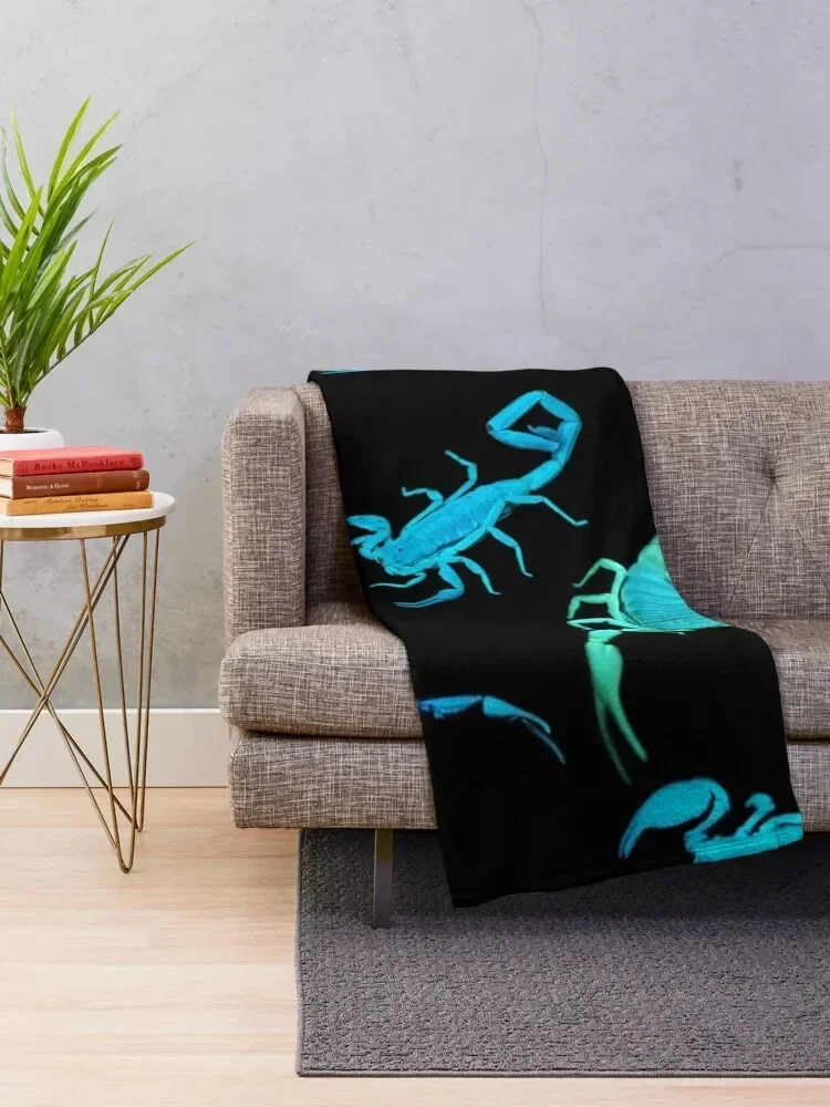 glowing scorpion Throw Blanket Thins Blankets For Sofas Soft Plaid Blankets