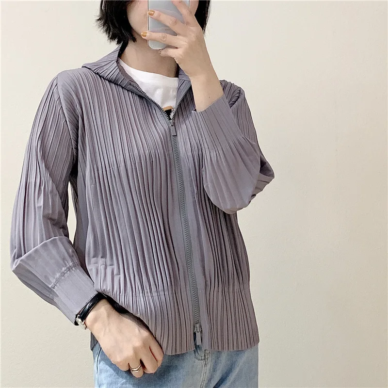 Miyake Fashion Short Jacket Women Spring and Fall Hooded Pleated Top Women Long-sleeved Loose Versatile Casual Zipper Sweater