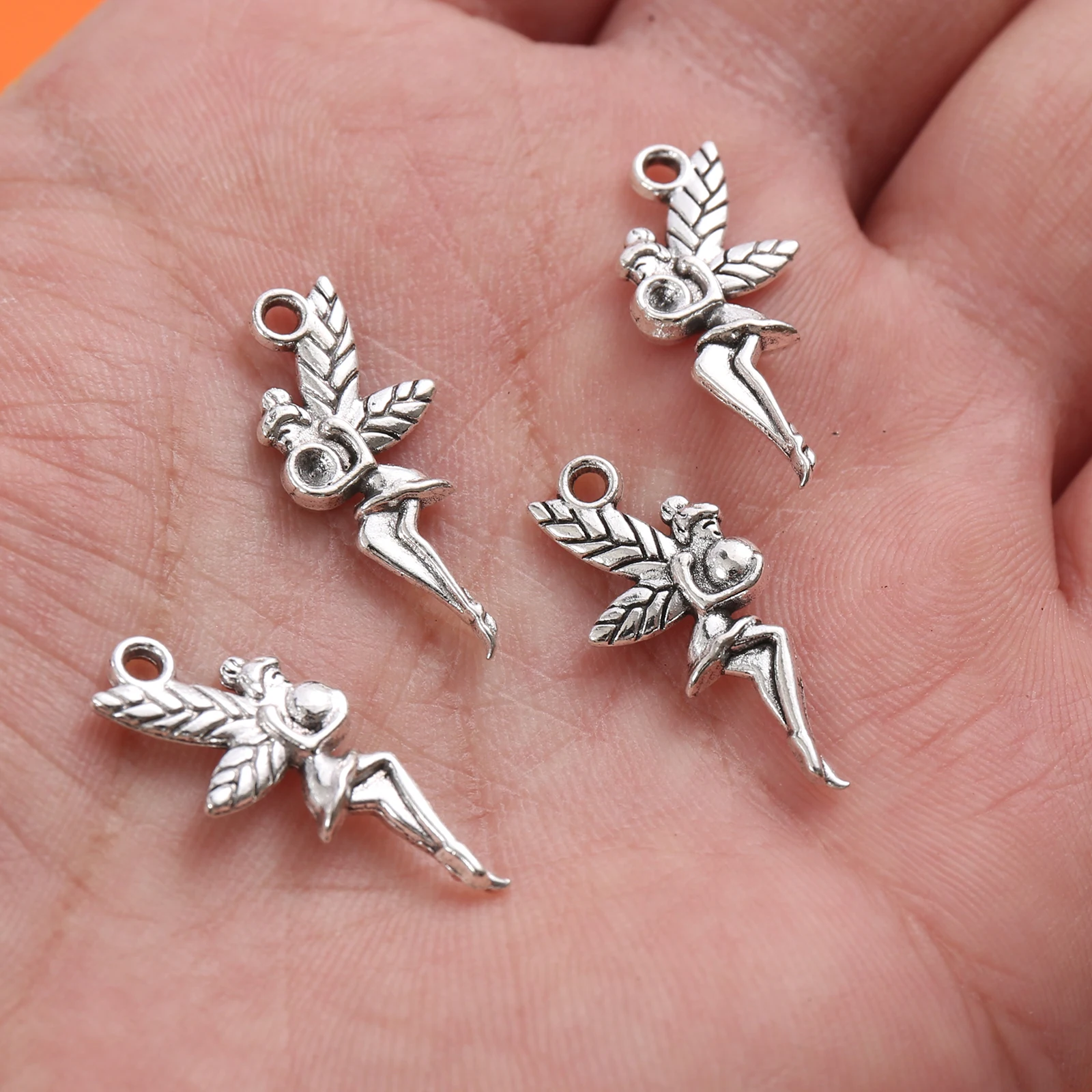 15 Pieces of Leaf-Winged Fairy Accessories, Vintage Distressed Style, Mini Flower-Leaf Fairy Single-Hole Embellishments, Suitable for DIY Bracelets, Necklaces, and Bracelets with a Forest Nature Vibe, Beading Materials