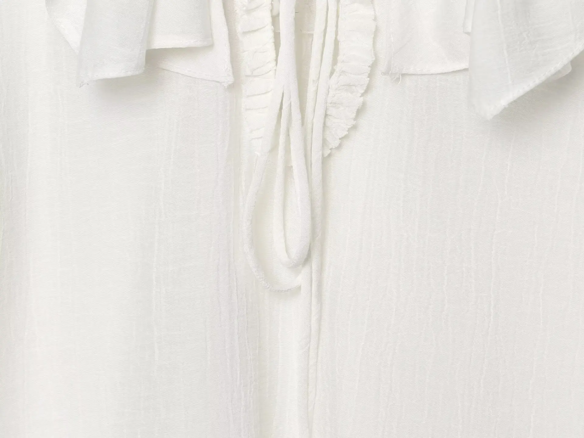 Transgraniczny nowy produkt 2025 europejsko-amerykański styl francuskie słodkie damskie koszule z ozdobnymi warstwami.