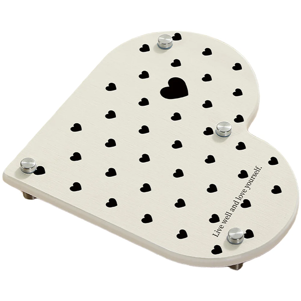 

Non Slip Bathroom Mat with Diatomaceous Earth Material Quick Drying and Absorbent Heart Shape for Bathroom Use