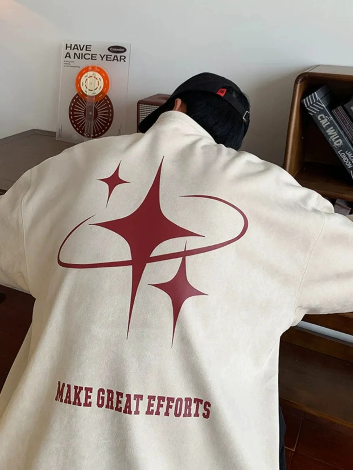 

Бежевая мужская футболка из плотного материала 500 г, летняя, модная, свободного кроя, с круглым вырезом, с принтом, повседневная